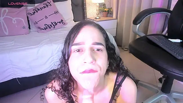 ariana  rosse online show from 05/15/26, 03:24