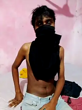 Snapshot of Alexa88888_6 chatting on 12/14/25, 04:01 Alexa88888 6 online show from 12/14/25, 04:01