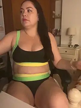 Snapshot of EmiHarrys chatting on 03/27/26, 08:26 EmiHarrys online show from 03/27/26, 08:26