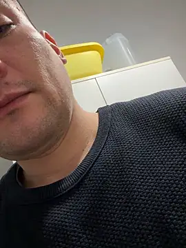 CharlyAlfa22 online show from 02/18/26, 05:09