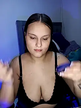 Snapshot of Valeriaa_21 chatting on 06/22/26, 07:33 Valeriaa 21 online show from 06/22/26, 07:33