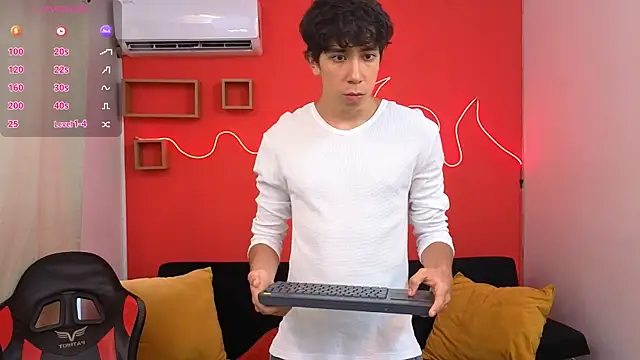 Neo Twink online show from 05/28/26, 07:11