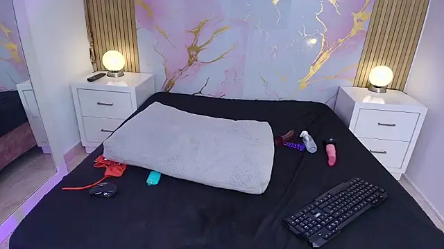 AprillRoss online show from 03/14/26, 04:01