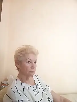 Calypso-Loove online show from 04/25/26, 01:41