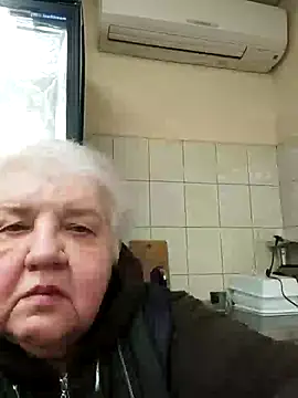 HapinessLovee online show from 12/23/25, 06:22