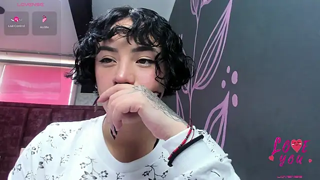 Kiara Fox   online show from 02/18/26, 07:54