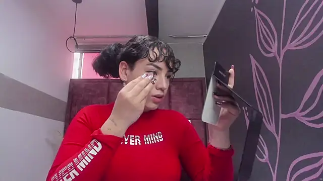 Kiara Fox   online show from 04/08/26, 09:37