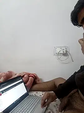Bigdickboy2406 online show from 12/15/25, 06:12