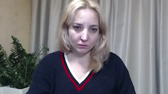 Snapshot of sweetpussy chatting on 11/01/25, 12:40 sweetpussy online show from 11/01/25, 12:40