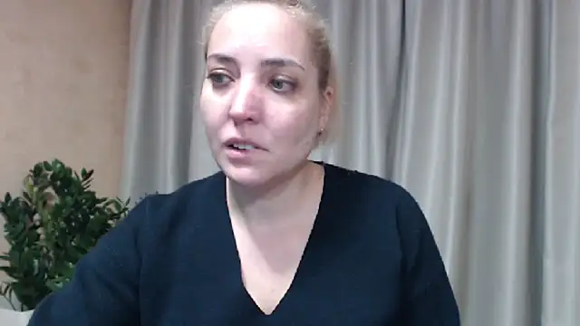 Snapshot of sweetpussy chatting on 01/19/26, 12:14 sweetpussy online show from 01/19/26, 12:14