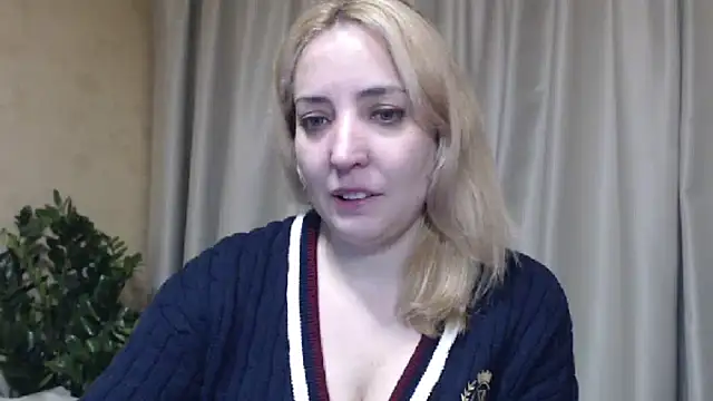 Snapshot of sweetpussy chatting on 02/01/26, 10:36 sweetpussy online show from 02/01/26, 10:36