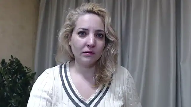 Snapshot of sweetpussy chatting on 02/11/26, 03:00 sweetpussy online show from 02/11/26, 03:00