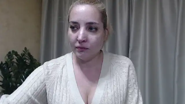 Snapshot of sweetpussy chatting on 03/03/26, 03:29 sweetpussy online show from 03/03/26, 03:29