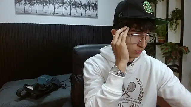 Snapshot of jeremy_job chatting on 01/13/26, 11:26 jeremy job online show from 01/13/26, 11:26