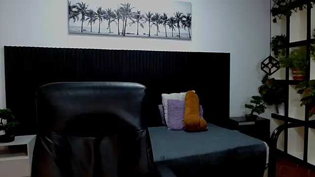 Snapshot of jeremy_job chatting on 01/15/26, 11:37 jeremy job online show from 01/15/26, 11:37