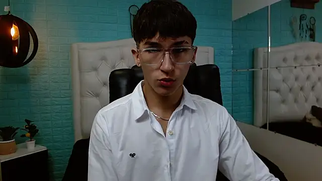 Snapshot of jeremy_job chatting on 02/10/26, 11:25 jeremy job online show from 02/10/26, 11:25