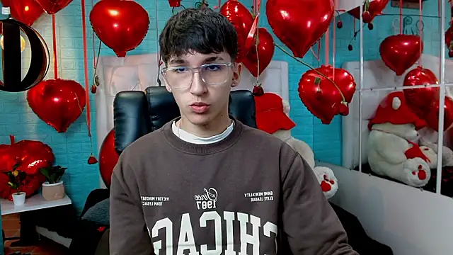 Snapshot of jeremy_job chatting on 02/14/26, 11:29 jeremy job online show from 02/14/26, 11:29