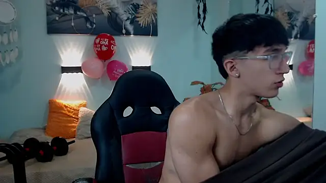 Snapshot of jeremy_job chatting on 02/15/26, 11:41 jeremy job online show from 02/15/26, 11:41