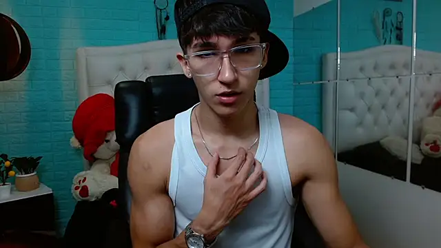 Snapshot of jeremy_job chatting on 02/23/26, 12:35 jeremy job online show from 02/23/26, 12:35