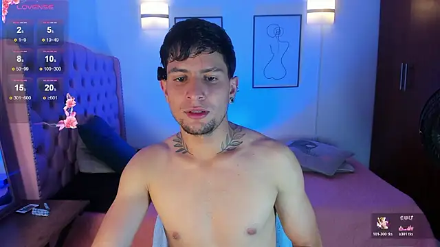 vaalentiino online show from 03/25/26, 04:29