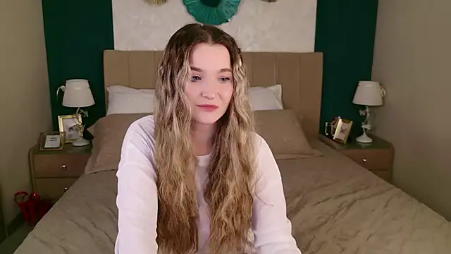 Lina Sinerz online show from 02/10/26, 08:24