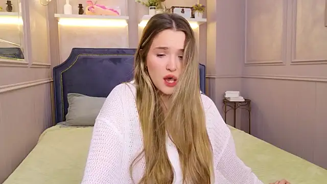 Lina Sinerz online show from 02/13/26, 08:27