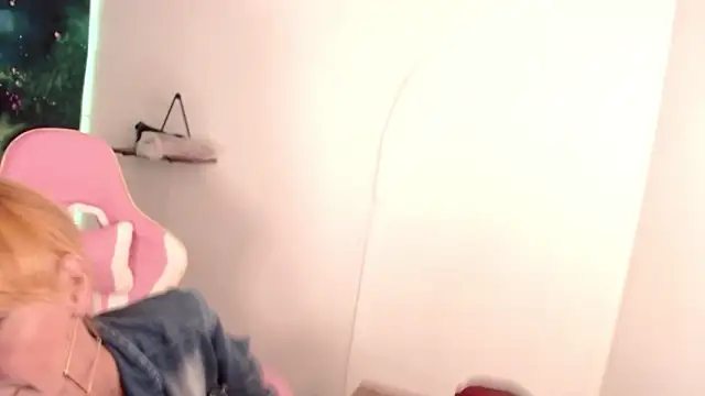 bella volup online show from 02/15/26, 05:31