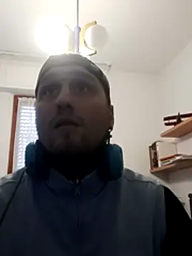 Snapshot of barbone15 chatting on 02/19/26, 09:49 barbone15 online show from 02/19/26, 09:49