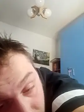 Snapshot of barbone15 chatting on 02/23/26, 11:18 barbone15 online show from 02/23/26, 11:18