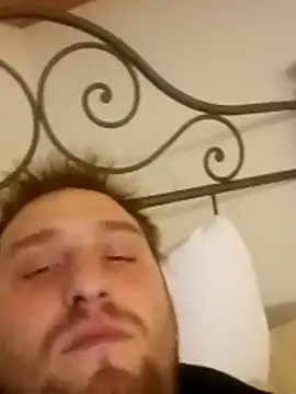 Snapshot of barbone15 chatting on 03/03/26, 01:45 barbone15 online show from 03/03/26, 01:45