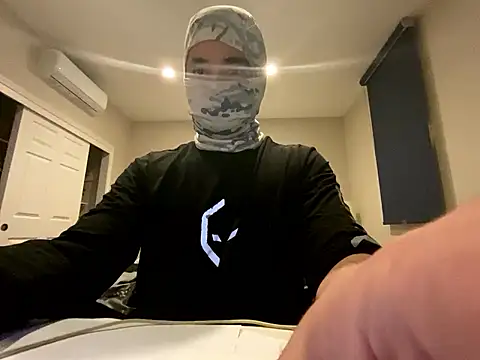 phantom898983 online show from 03/04/26, 05:35