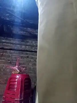 Snapshot of mon-monk chatting on 12/16/25, 12:54 mon-monk online show from 12/16/25, 12:54