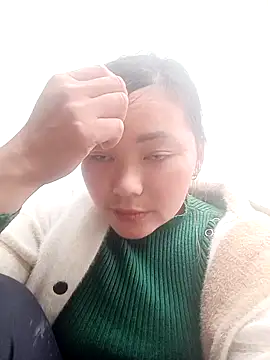 Snapshot of dona77 chatting on 12/05/25, 08:23 dona77 online show from 12/05/25, 08:23