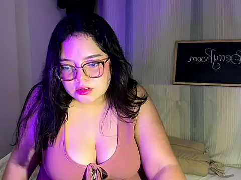 Tina Blue online show from 12/16/25, 04:50