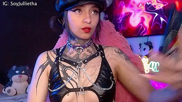 Julls420  online show from 03/01/26, 04:36