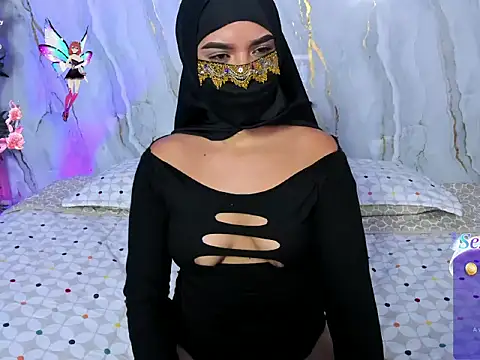 Snapshot of Raissa_zair chatting on 12/17/25, 06:58 Raissa zair online show from 12/17/25, 06:58