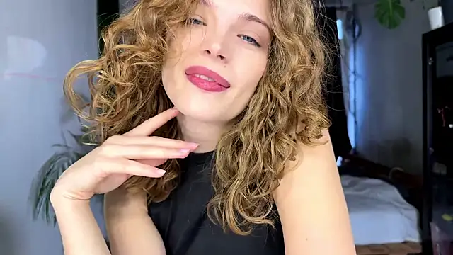 Miss Monroe online show from 02/26/26, 06:45