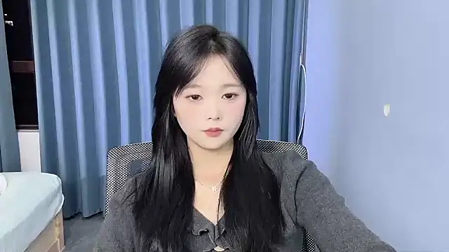 Snapshot of _miao_11 chatting on 12/16/25, 03:17 miao 11 online show from 12/16/25, 03:17