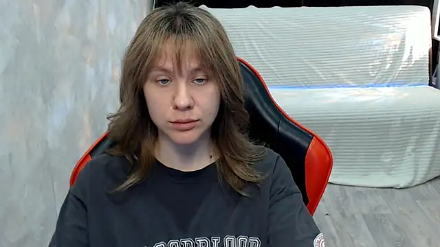 MiaBun1 online show from 05/18/26, 03:24
