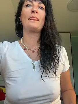 CherryCherry03 online show from 05/29/26, 07:50