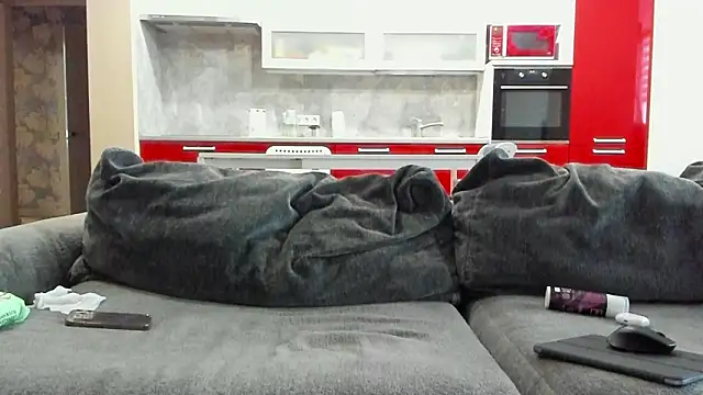 OliviaMuur online show from 03/10/26, 05:12