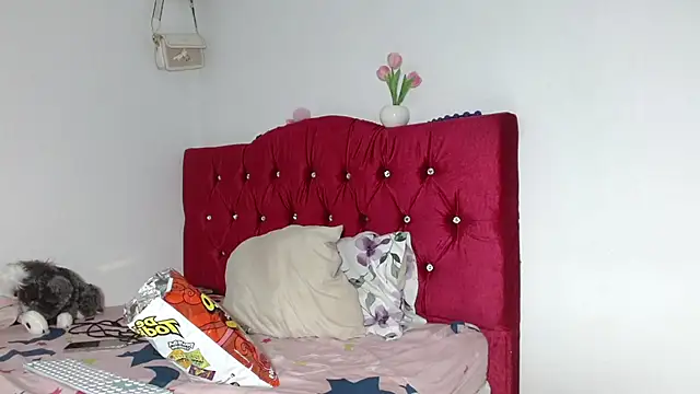 Snapshot of Alisson_Very_Dirty chatting on 01/09/26, 01:36 Alisson Very Dirty online show from 01/09/26, 01:36