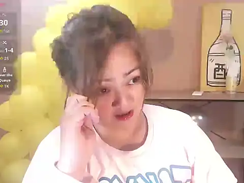 Snapshot of seeyou_2morrow chatting on 02/18/26, 10:28 seeyou 2morrow online show from 02/18/26, 10:28