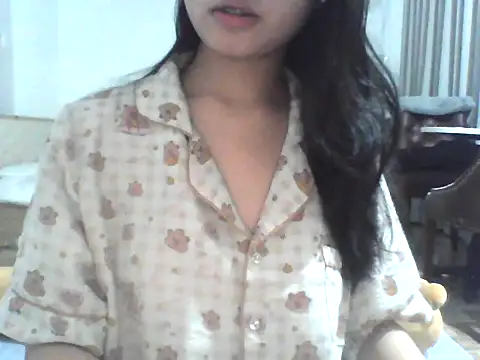 Snapshot of KellyCin chatting on 12/14/25, 06:23 KellyCin online show from 12/14/25, 06:23