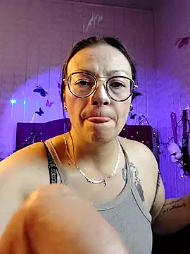 Snapshot of Susana_Rojas chatting on 02/05/26, 02:27 Susana Rojas online show from 02/05/26, 02:27