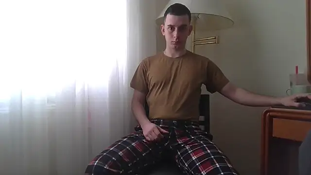 Snapshot of Tommy_Lidds chatting on 02/13/26, 01:18 Tommy Lidds online show from 02/13/26, 01:18