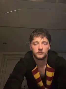 Snapshot of clough03 chatting on 12/22/25, 12:18 clough03 online show from 12/22/25, 12:18