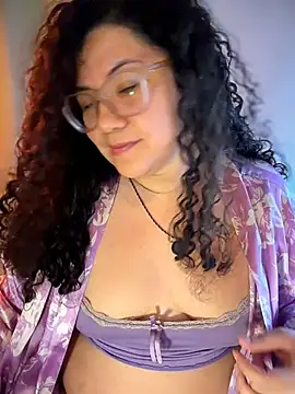 Snapshot of VanesssaMilf_ chatting on 05/13/26, 07:50 VanesssaMilf online show from 05/13/26, 07:50
