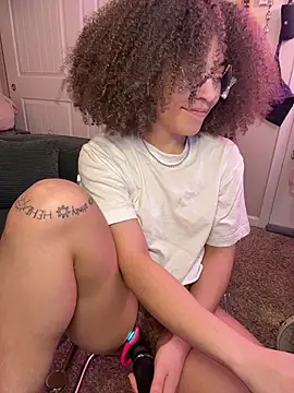 Snapshot of ollythegreat chatting on 01/14/26, 04:07 ollythegreat online show from 01/14/26, 04:07