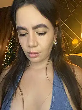 Snapshot of ValentinaEliot chatting on 01/09/26, 01:08 ValentinaEliot online show from 01/09/26, 01:08